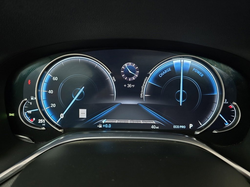 Used 2016 BMW 750i xDrive image 40