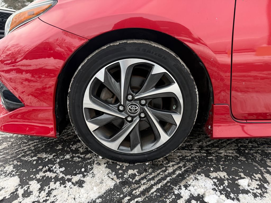 Used 2017 Toyota Corolla iM image 10