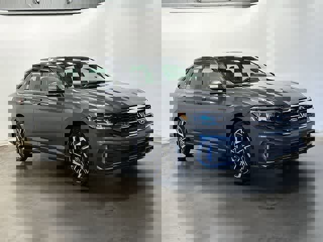 Certified 2022 Volkswagen Jetta SEL image 34