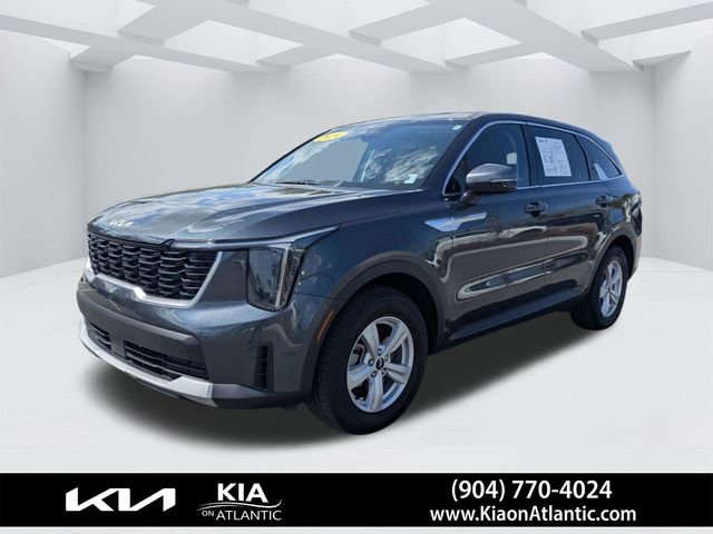 Used 2024 Kia Sorento LX image 7