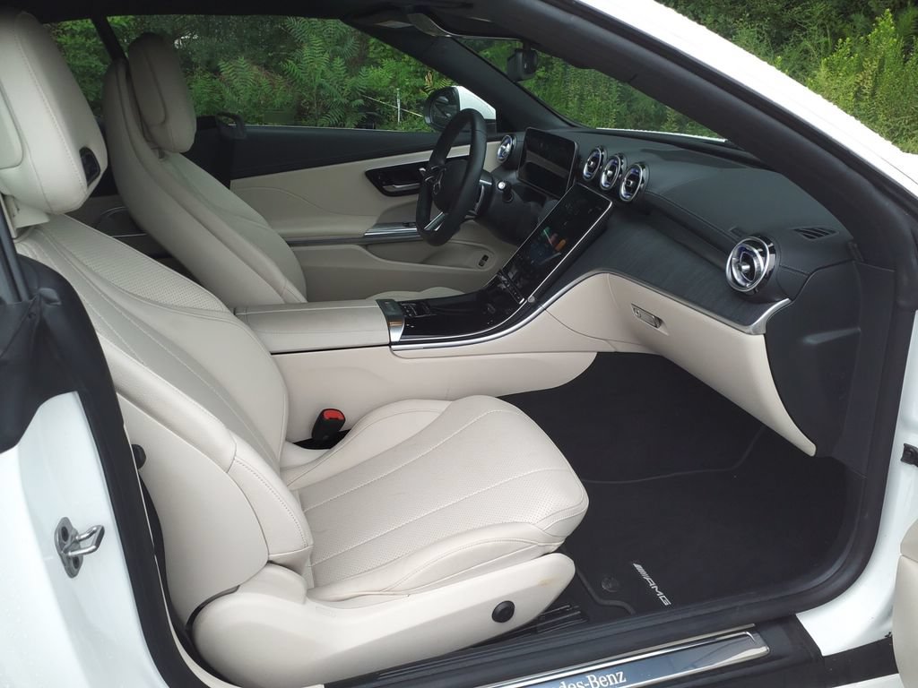 Certified 2024 Mercedes-Benz CLE 300 4MATIC Cabriolet image 10