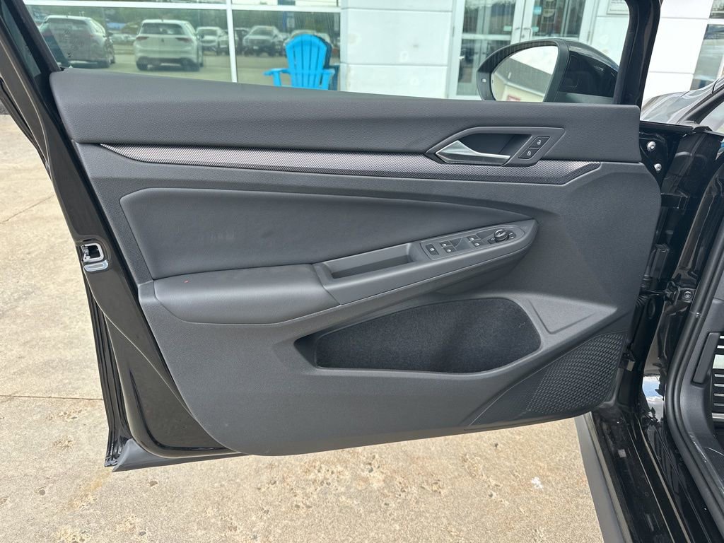New 2025 Volkswagen GTI SE FWD image 10