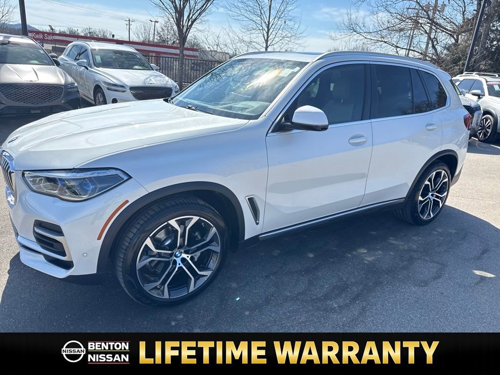 Used 2022 BMW X5 sDrive40i w/ Executive Package image 4