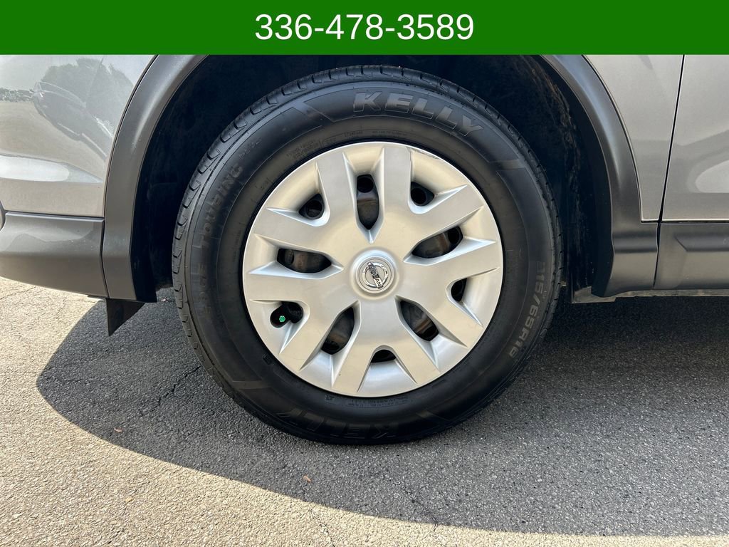 Used 2019 Nissan Rogue Sport S image 25