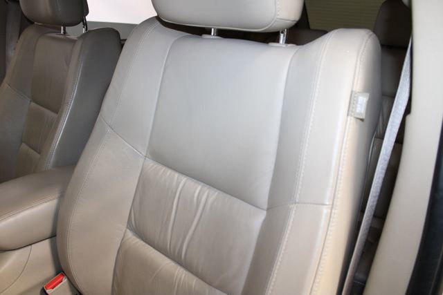 Used 2014 Jeep Grand Cherokee Limited AWD/4WD image 8