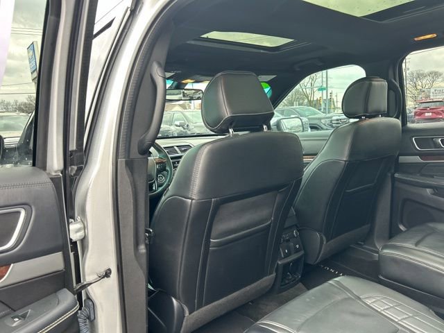 Used 2016 Ford Explorer Platinum image 24