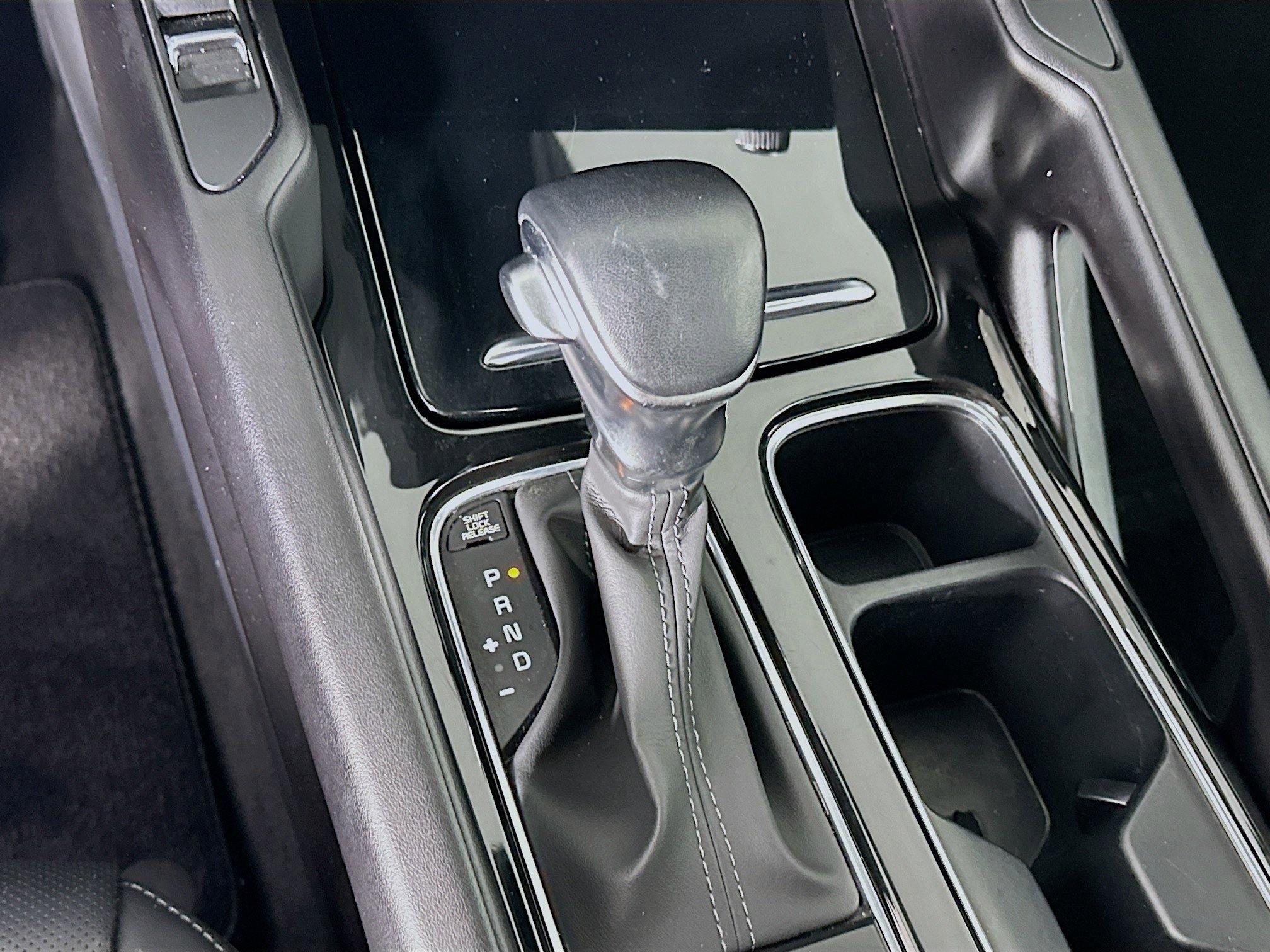 Used 2025 Kia Telluride S image 25