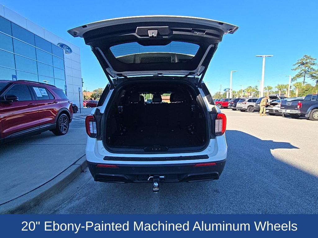 Used 2025 Ford Explorer ST-Line RWD image 9