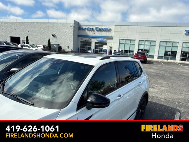 Used 2022 Volkswagen Tiguan SE R-Line AWD/4WD image 9
