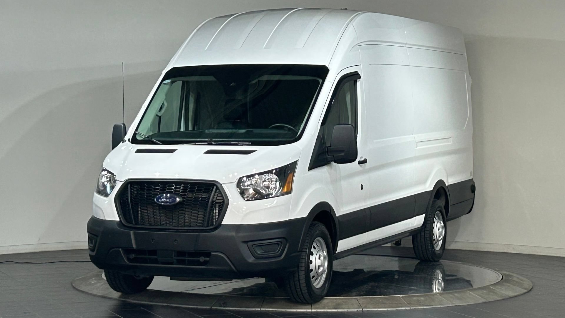 Used 2024 Ford Transit 350 148 High Roof Extended AWD image 5