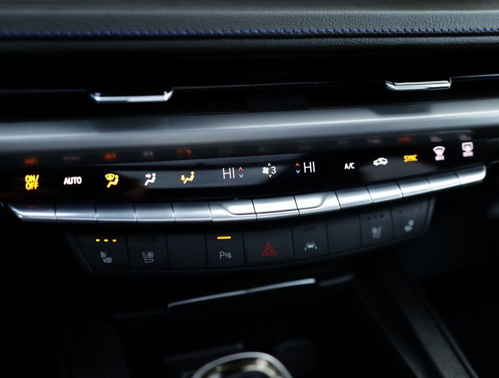 Certified 2024 Cadillac XT4 Sport image 18