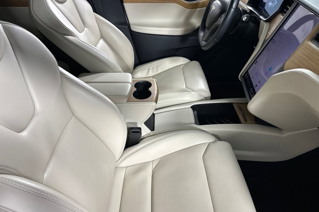 Used 2019 Tesla Model X Long Range image 18
