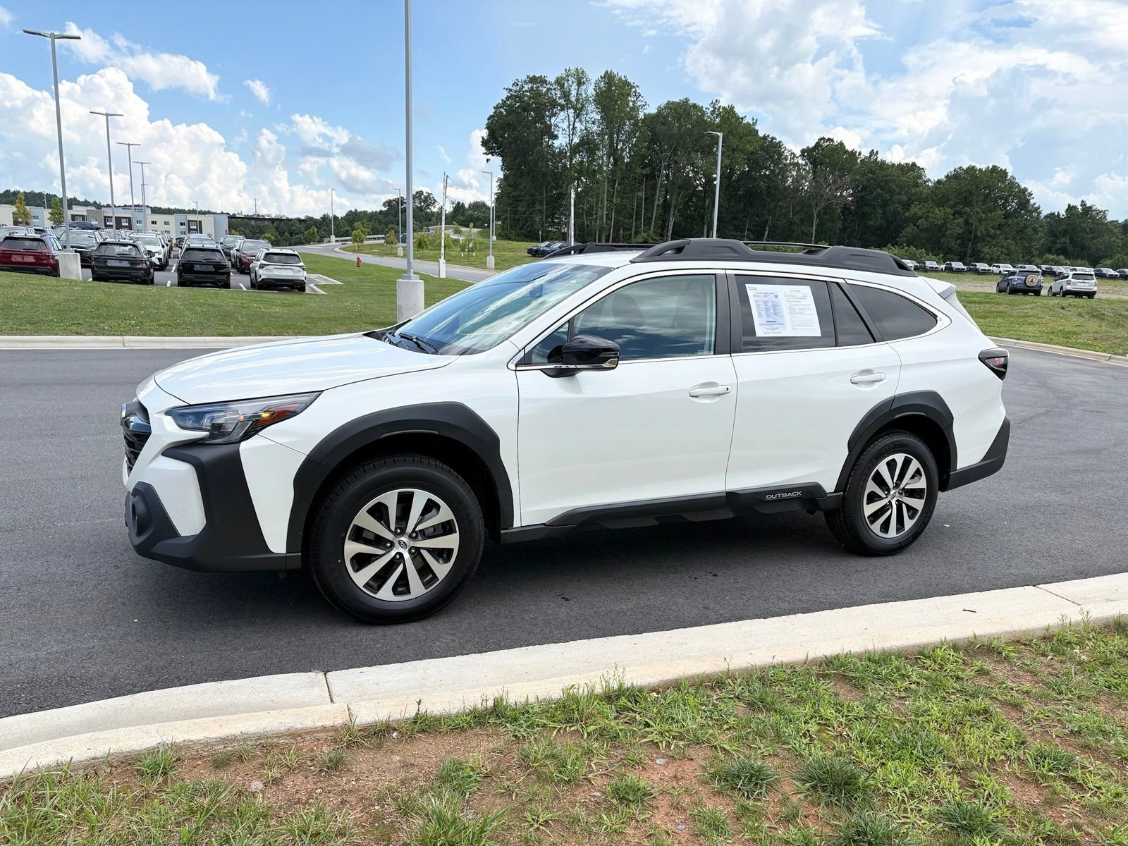Certified 2024 Subaru Outback Premium AWD/4WD image 4