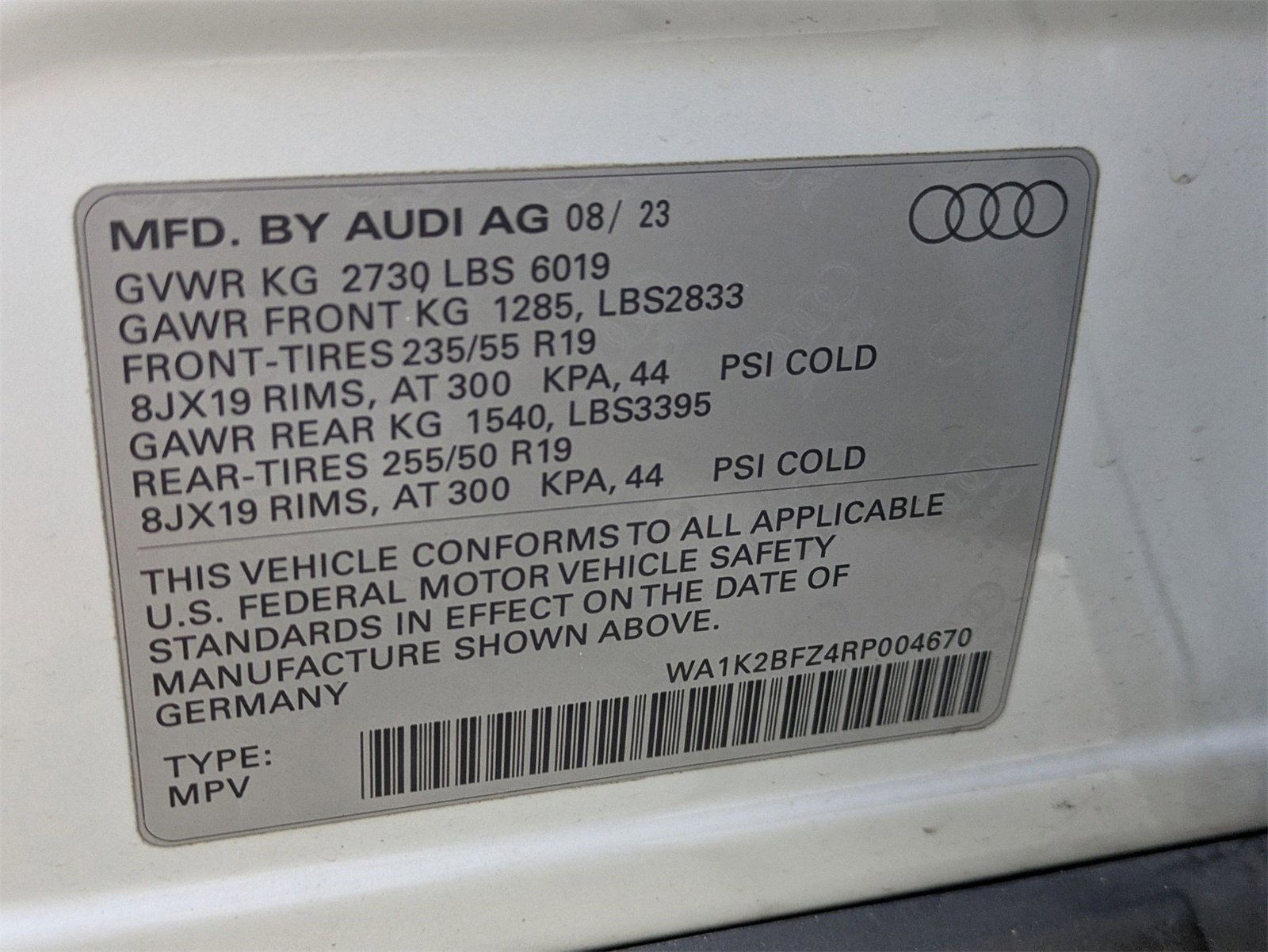 Used 2024 Audi Q4 e-tron Premium image 17