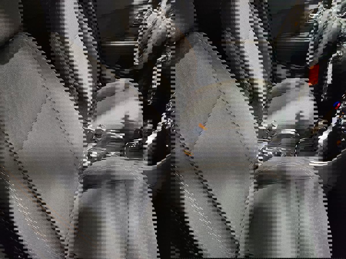 Used 2022 Chevrolet Trax LS w/ Tint and Cruise Package image 32