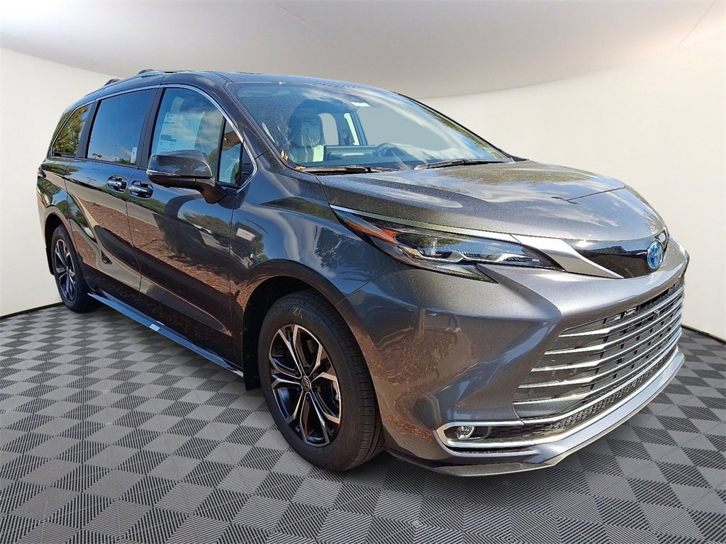 New 2025 Toyota Sienna Platinum image 1