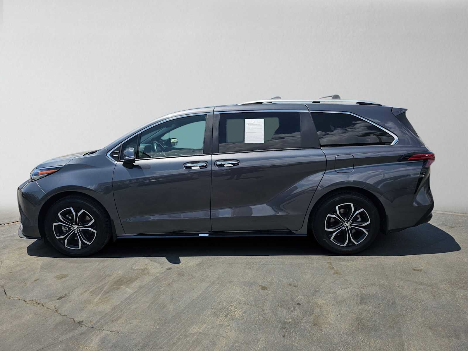 Certified 2025 Toyota Sienna Platinum AWD/4WD image 6