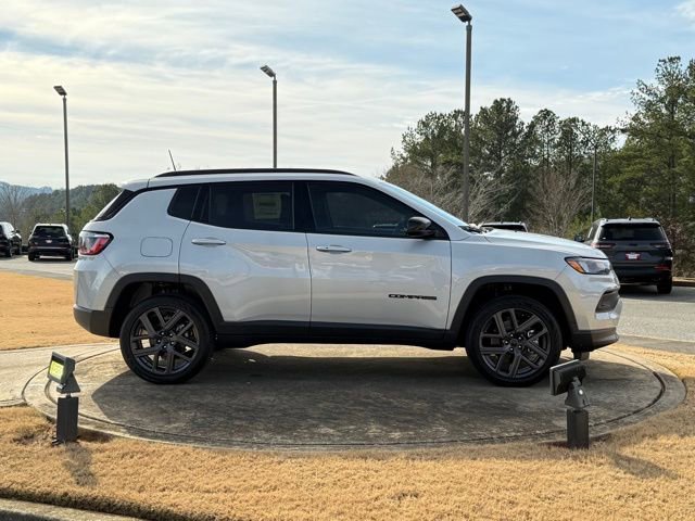 New 2026 Jeep Compass Latitude image 8