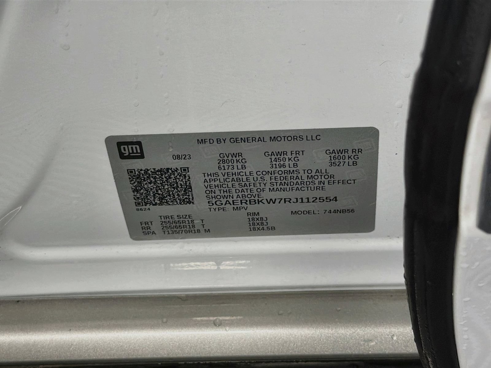 Used 2024 Buick Enclave Essence FWD image 32