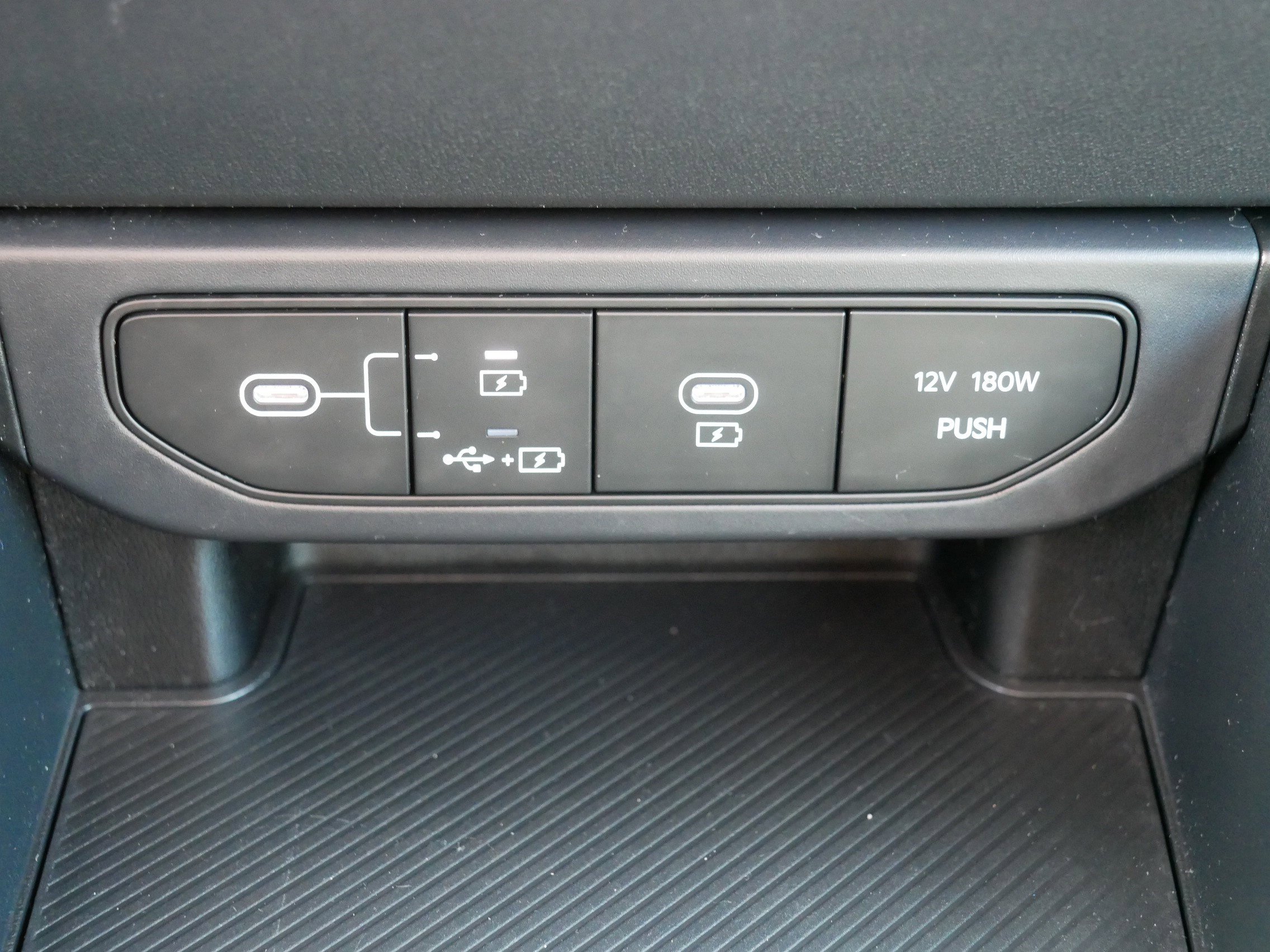 Certified 2025 Kia K4 LXS image 34