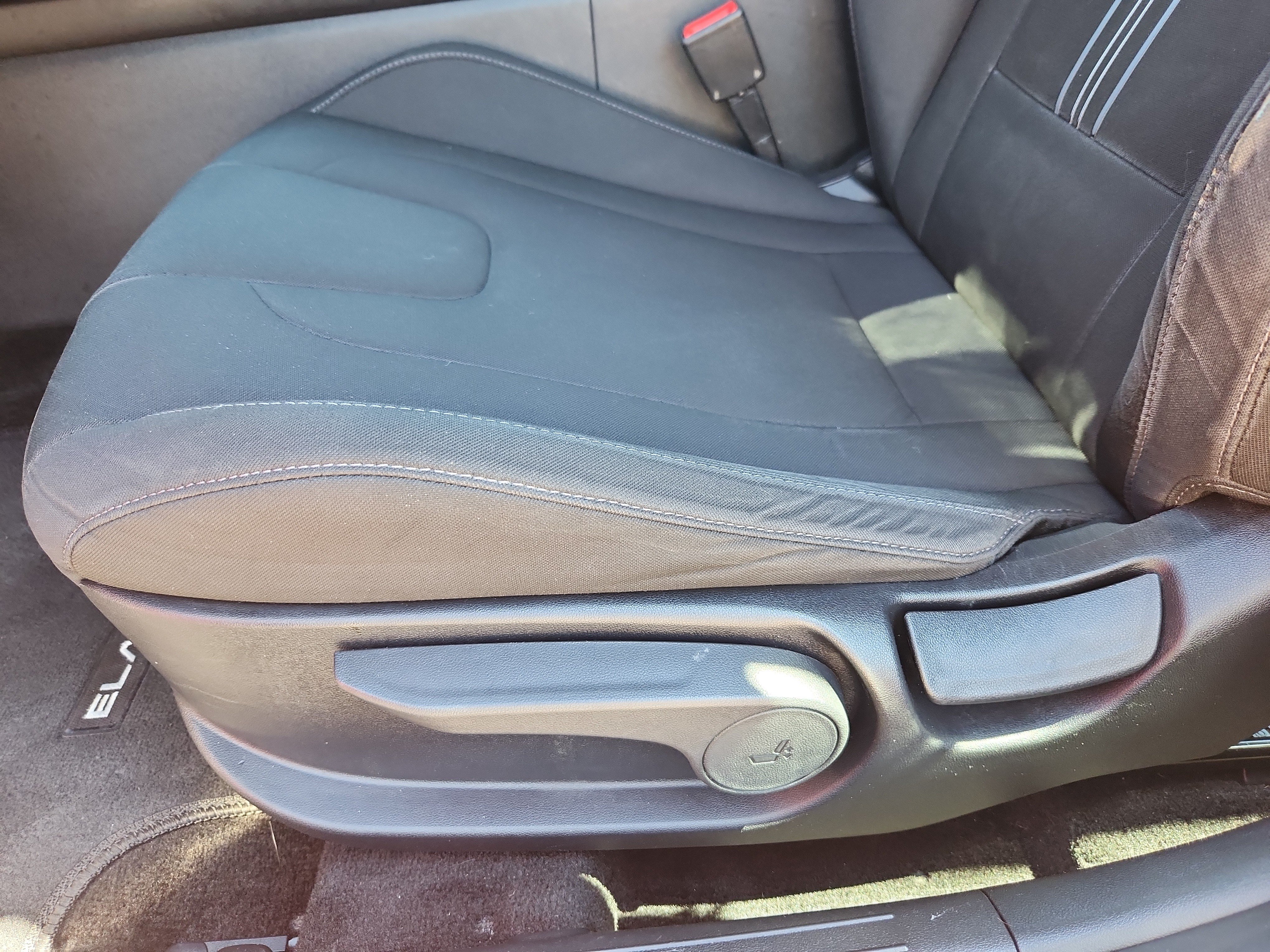 Used 2021 Hyundai Elantra SEL w/ Convenience Package FWD image 10