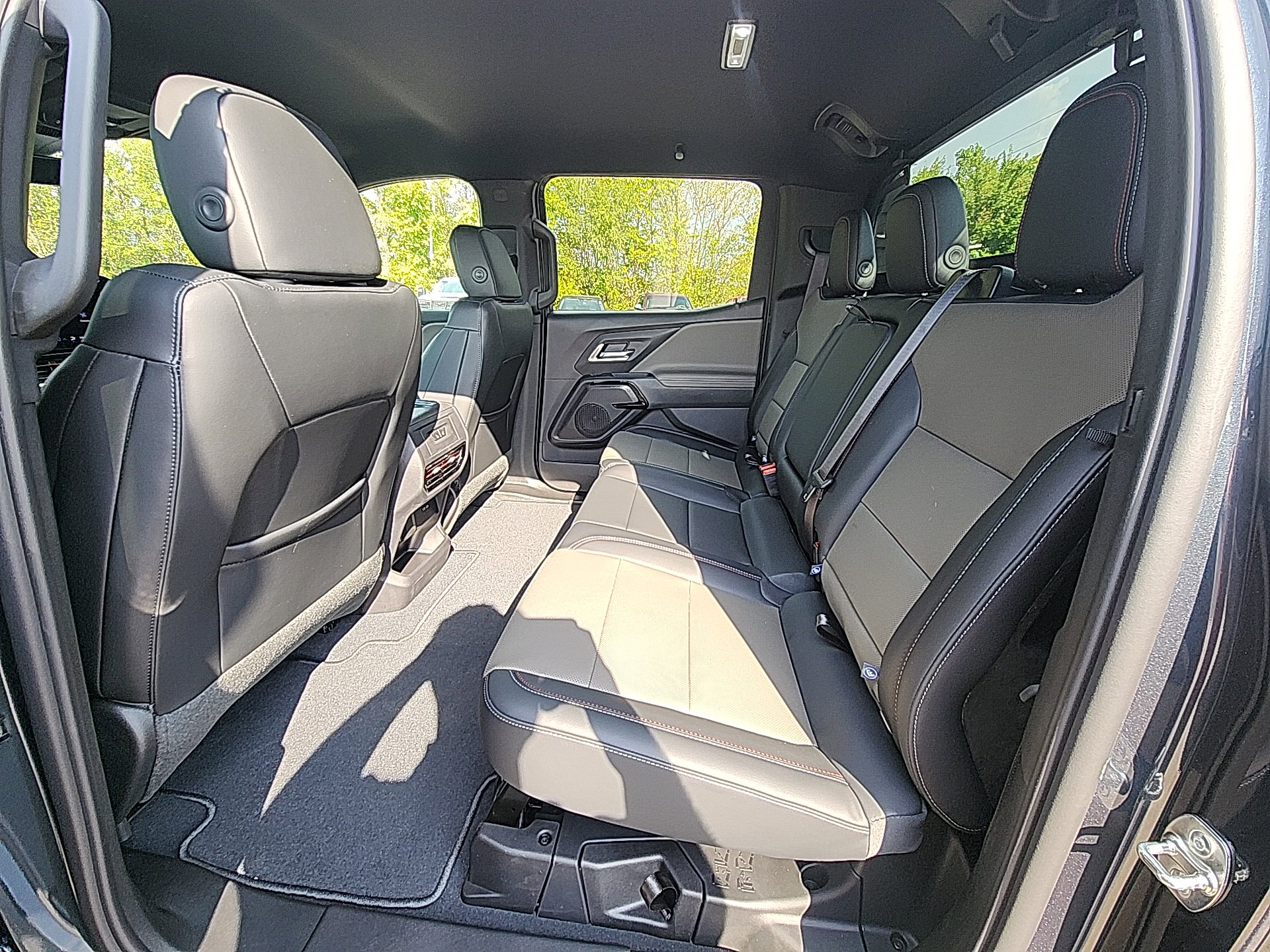 New 2026 Chevrolet Silverado EV Trail Boss w/ Premium Package image 30