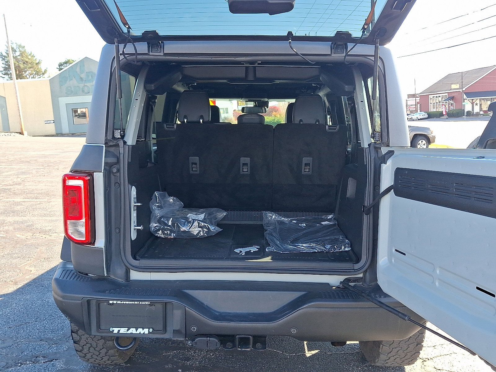 Used 2022 Ford Bronco Black Diamond image 31