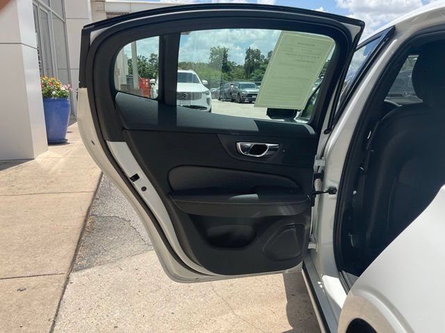 Certified 2023 Volvo S60 T8 Ultimate w/ Climate Package AWD/4WD image 21