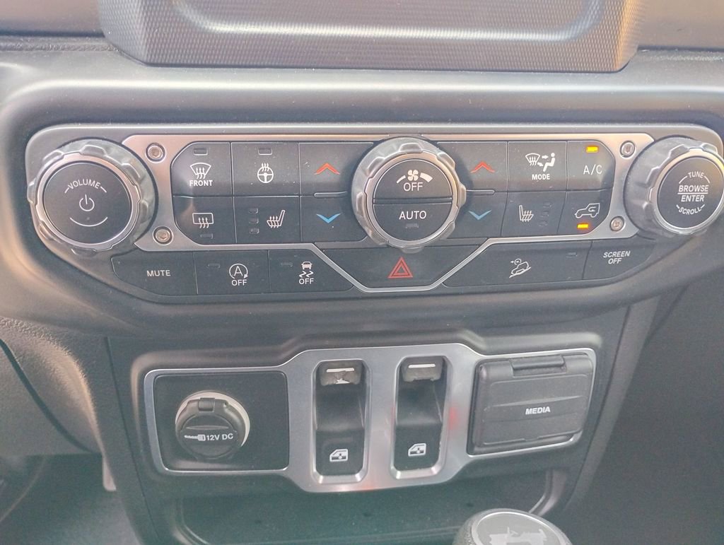 Used 2020 Jeep Wrangler Sport AWD/4WD image 17