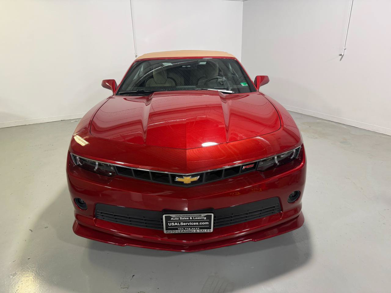 Used 2015 Chevrolet Camaro LT RWD image 3