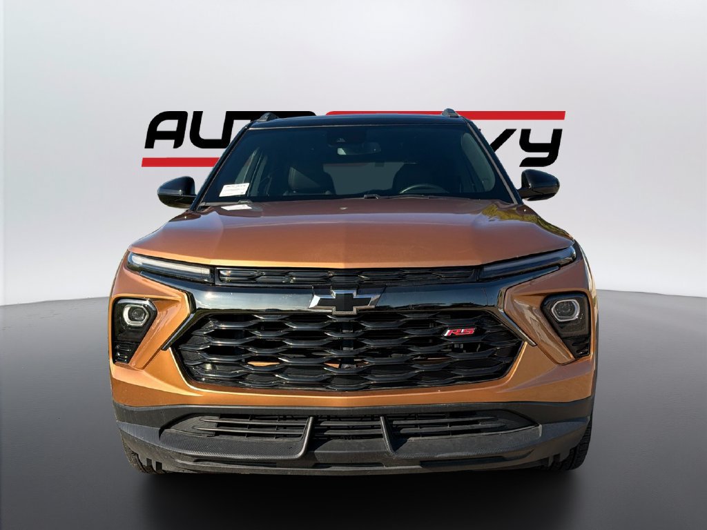 Used 2024 Chevrolet TrailBlazer RS w/ Convenience Package FWD image 2