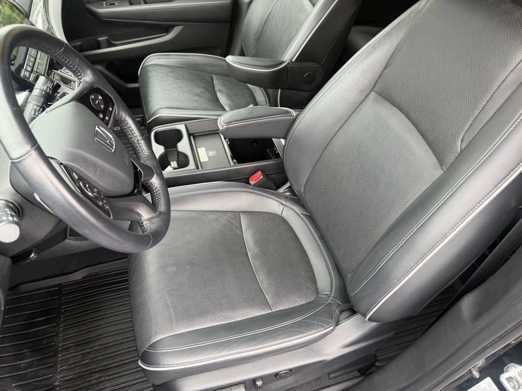 Used 2024 Honda Odyssey Elite image 16