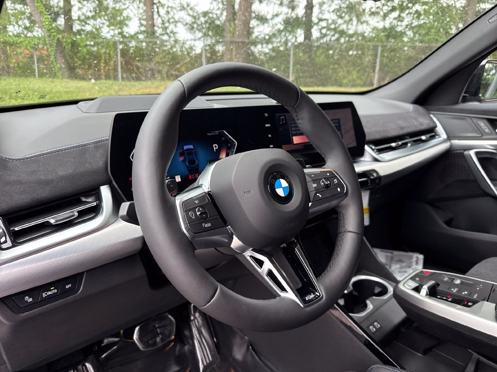 New 2026 BMW X2 xDrive28i w/ Technology Package AWD/4WD image 13