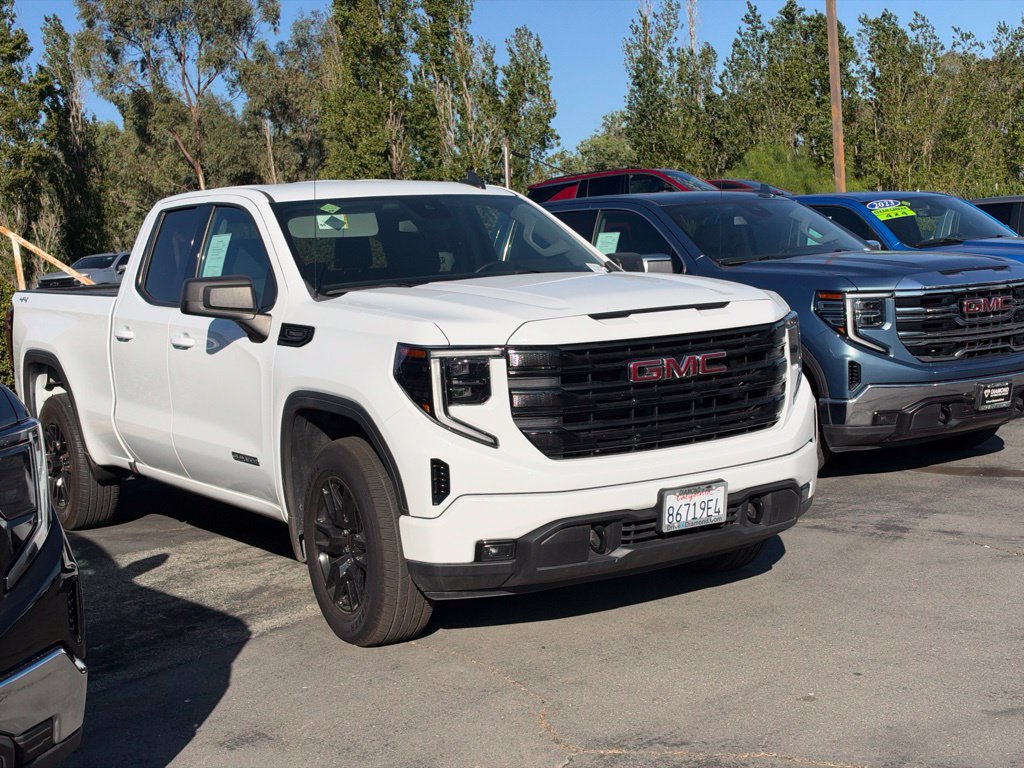 Used 2024 GMC Sierra 1500 Elevation AWD/4WD image 1