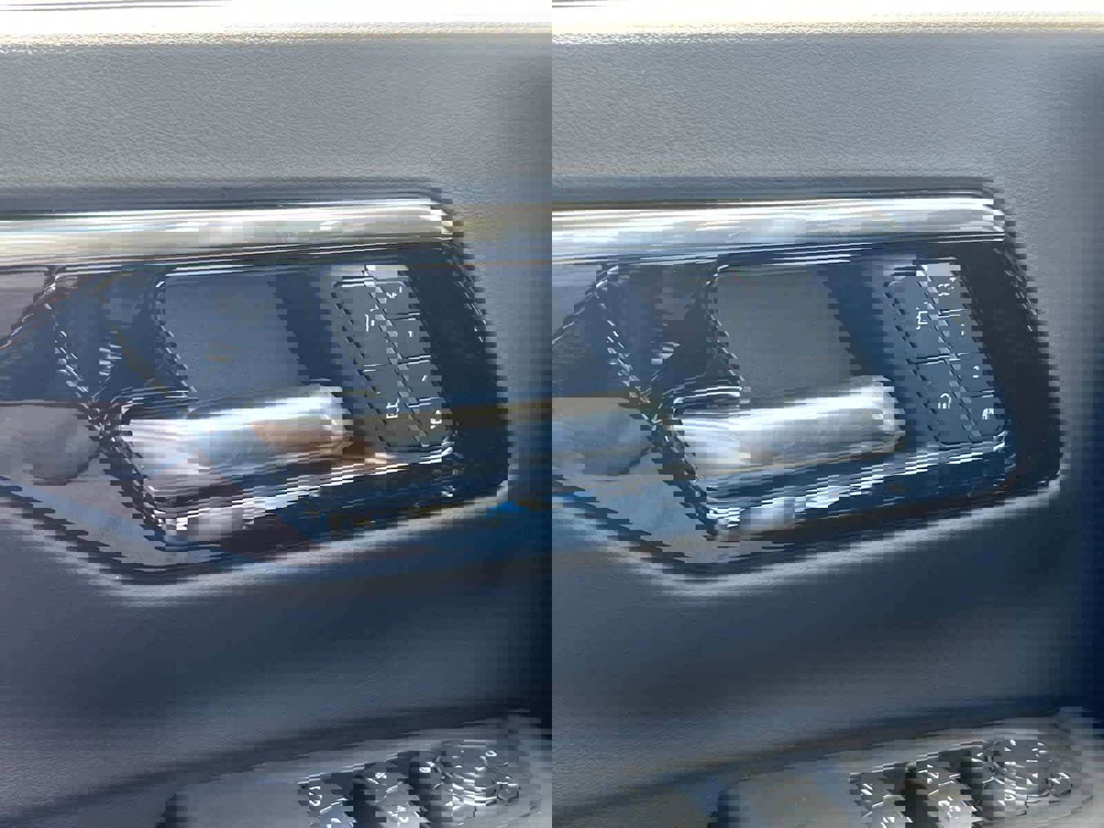 Certified 2025 Chevrolet Suburban Premier w/ Sun And Tow Package image 24