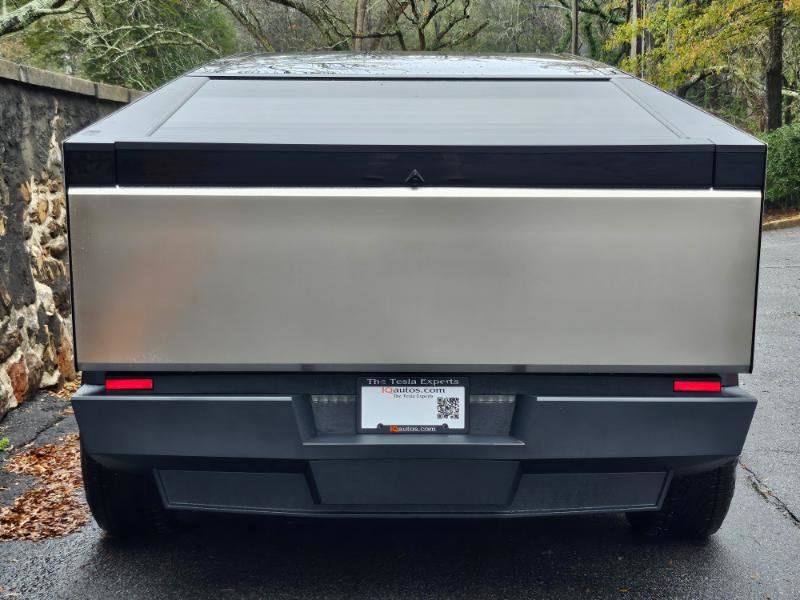 Used 2025 Tesla Cybertruck AWD Crew Cab image 9