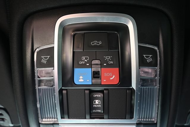 Used 2025 RAM 1500 Laramie w/ Sport Appearance Package AWD/4WD image 34