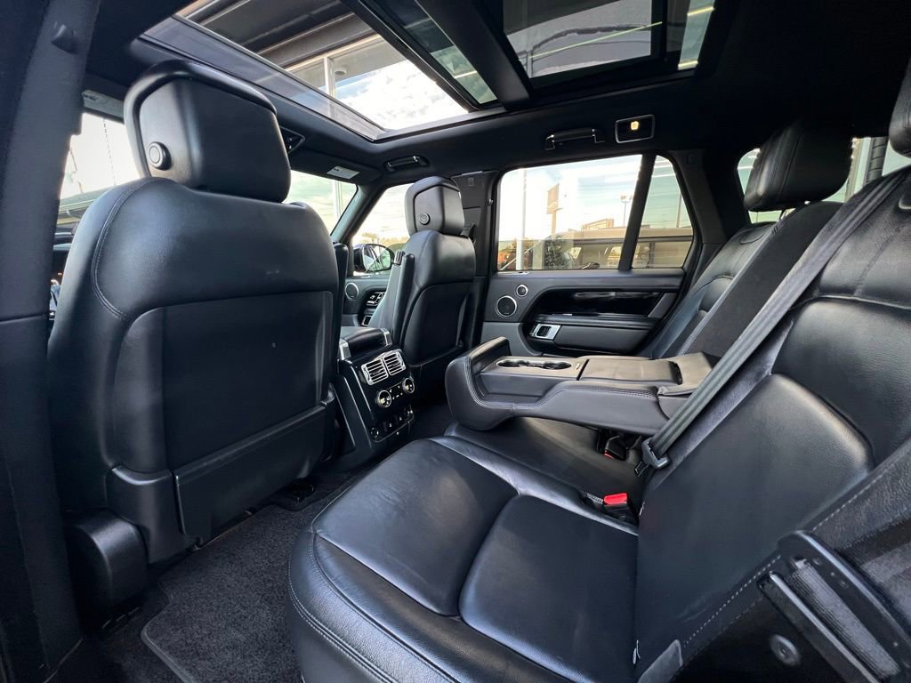 Used 2019 Land Rover Range Rover image 19