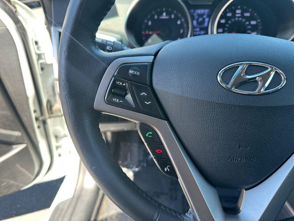 Used 2013 Hyundai Veloster w/ Style Pkg FWD image 15