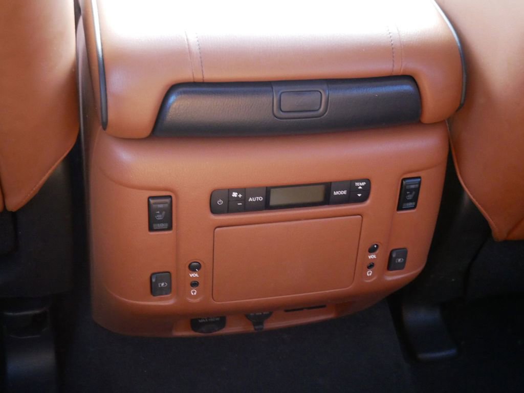 Used 2021 INFINITI QX80 Sensory w/ All-Season Package image 16