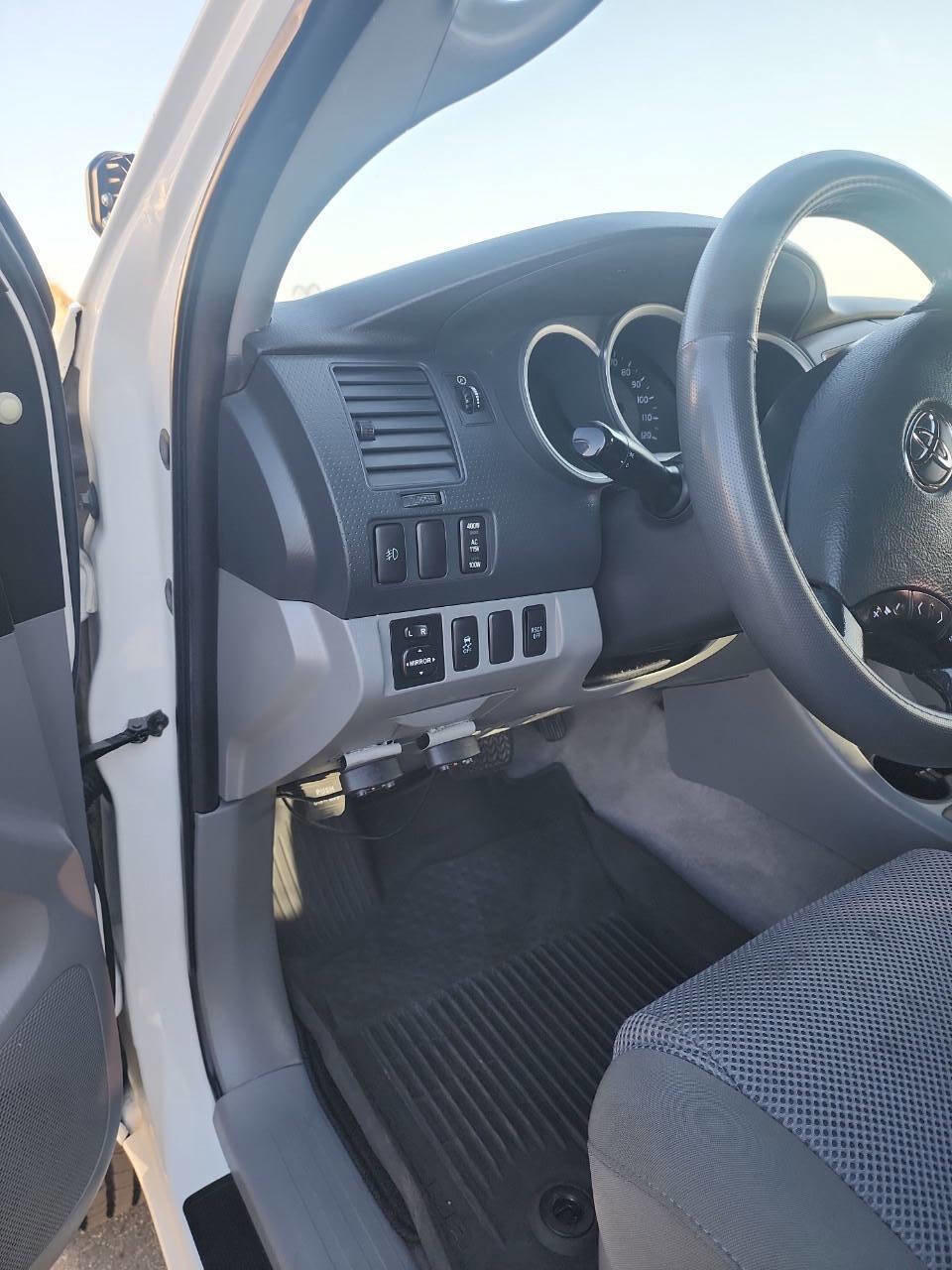 Used 2010 Toyota Tacoma PreRunner RWD image 17