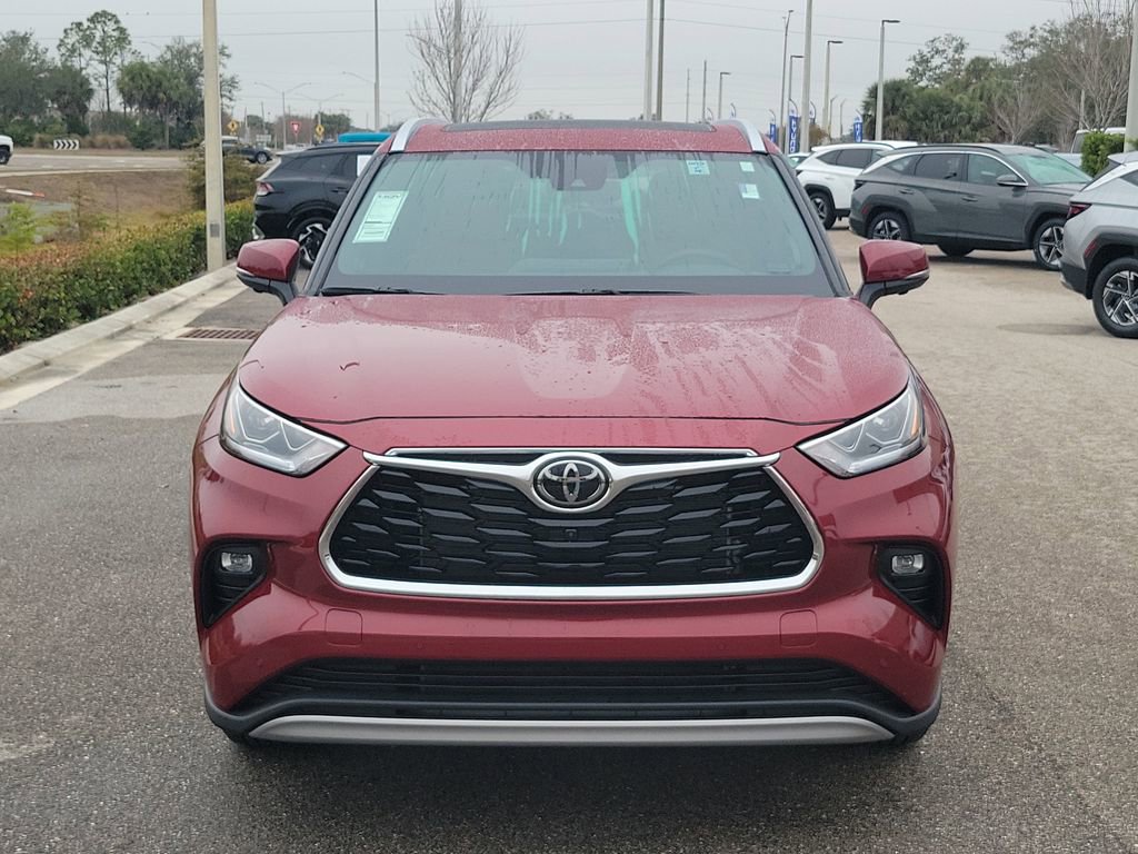Used 2023 Toyota Highlander Platinum image 12
