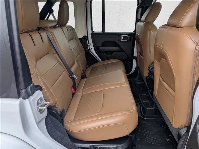 Used 2023 Jeep Wrangler Unlimited Sahara w/ Cold Weather Group AWD/4WD image 19