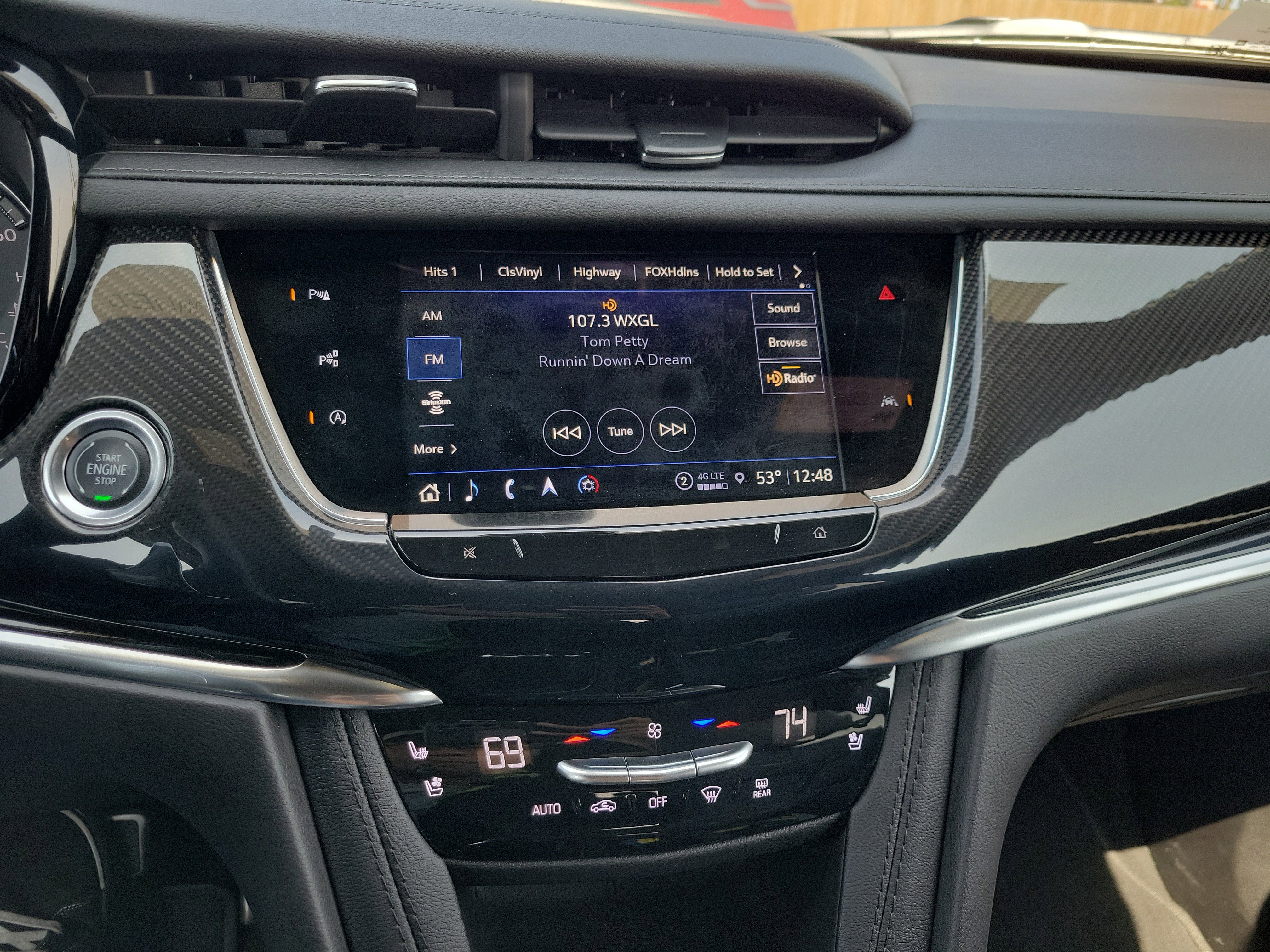 Certified 2024 Cadillac XT6 Sport w/ LPO, Onyx Lite Package image 24