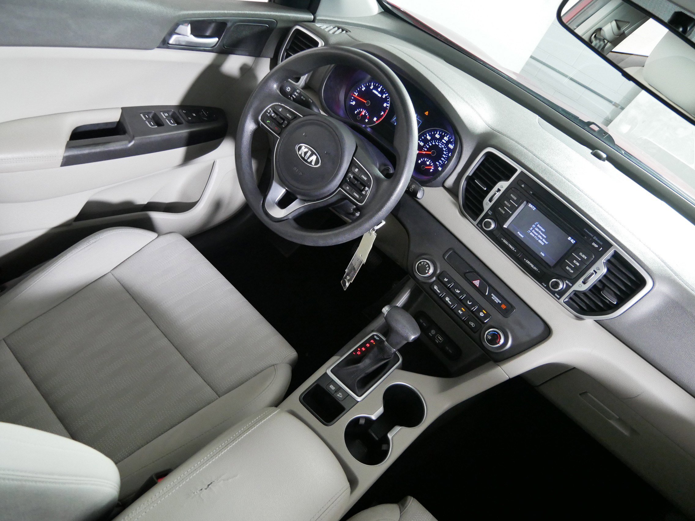 Used 2017 Kia Sportage LX FWD image 9