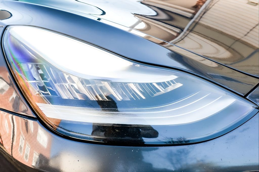 Used 2020 Tesla Model 3 Performance image 39