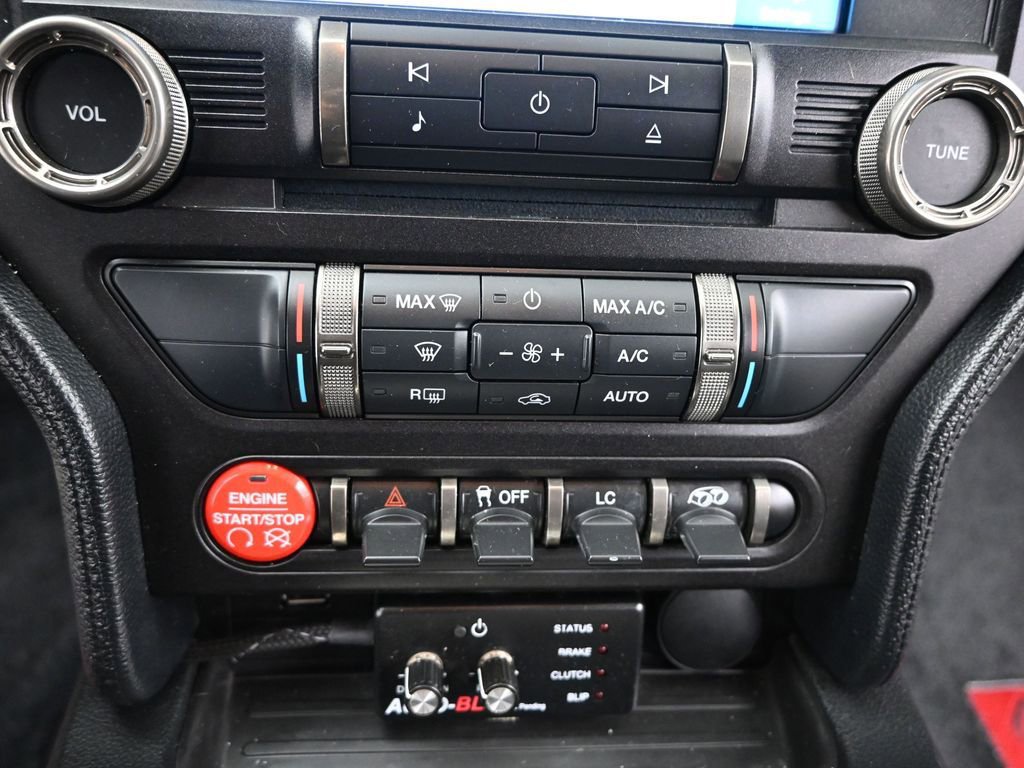 Used 2017 Ford Mustang Shelby GT350R w/ GT350R Equipment Group 920A image 33