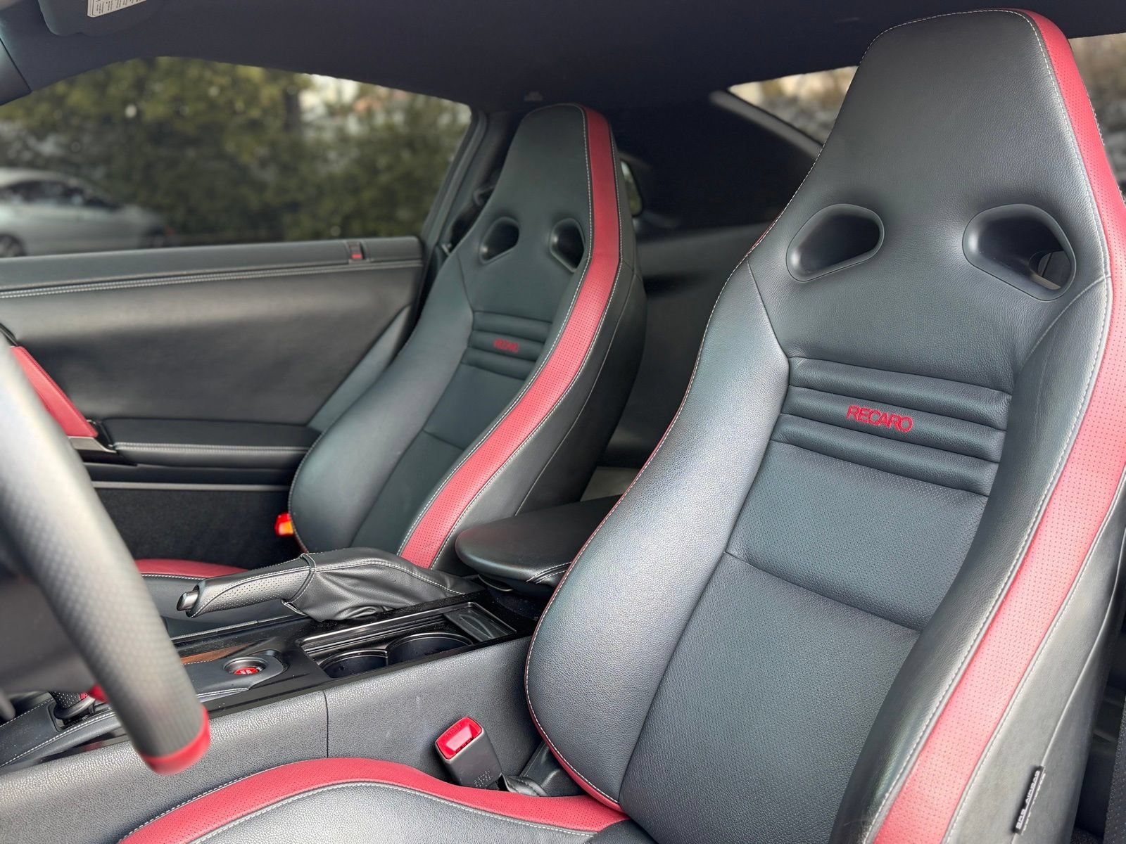 Used 2015 Nissan GT-R Black Edition AWD/4WD image 23