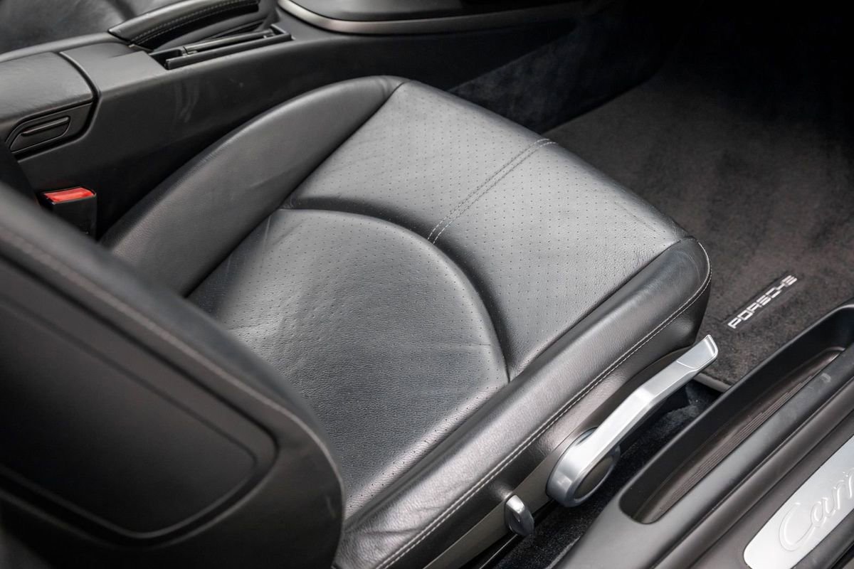 Used 2005 Porsche 911 Carrera RWD image 35