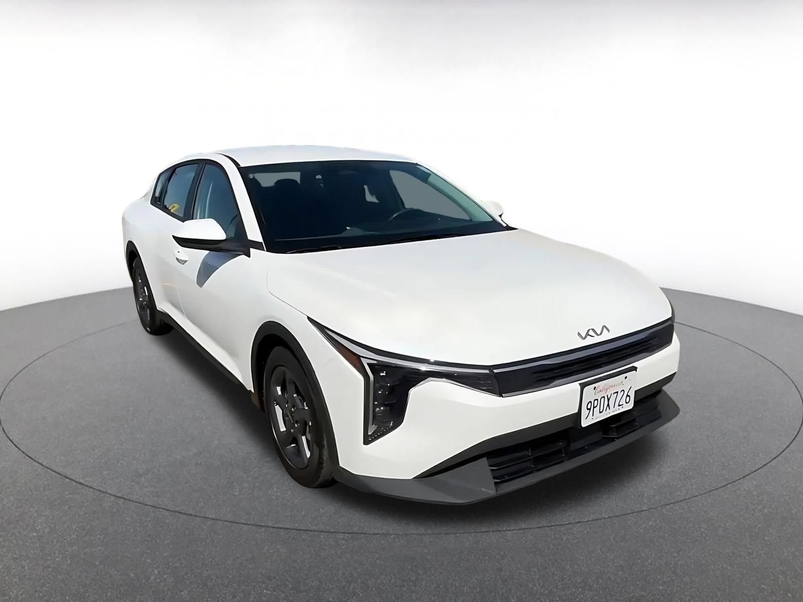 Used 2025 Kia K4 FWD image 3